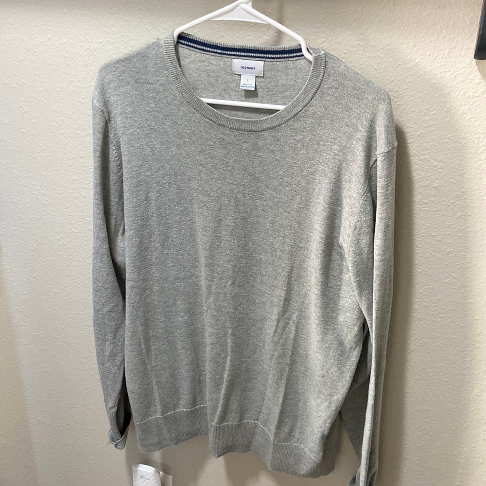 Large Crew Neck Light Weight Sweater